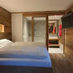 Hieserhof アパート ハイリゲンブルート